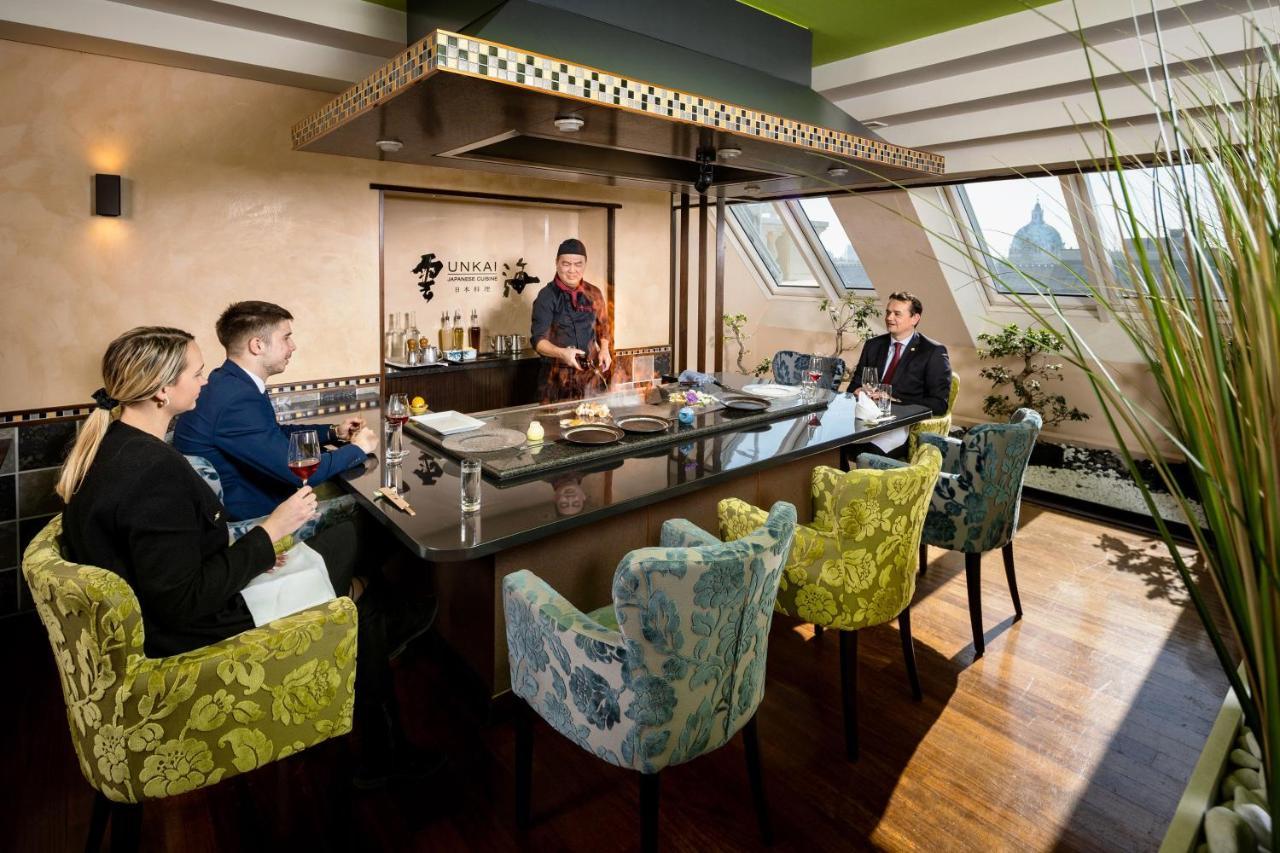 Grand Hotel Wien Bagian luar foto The kitchen at the Mandarin Oriental, Munich