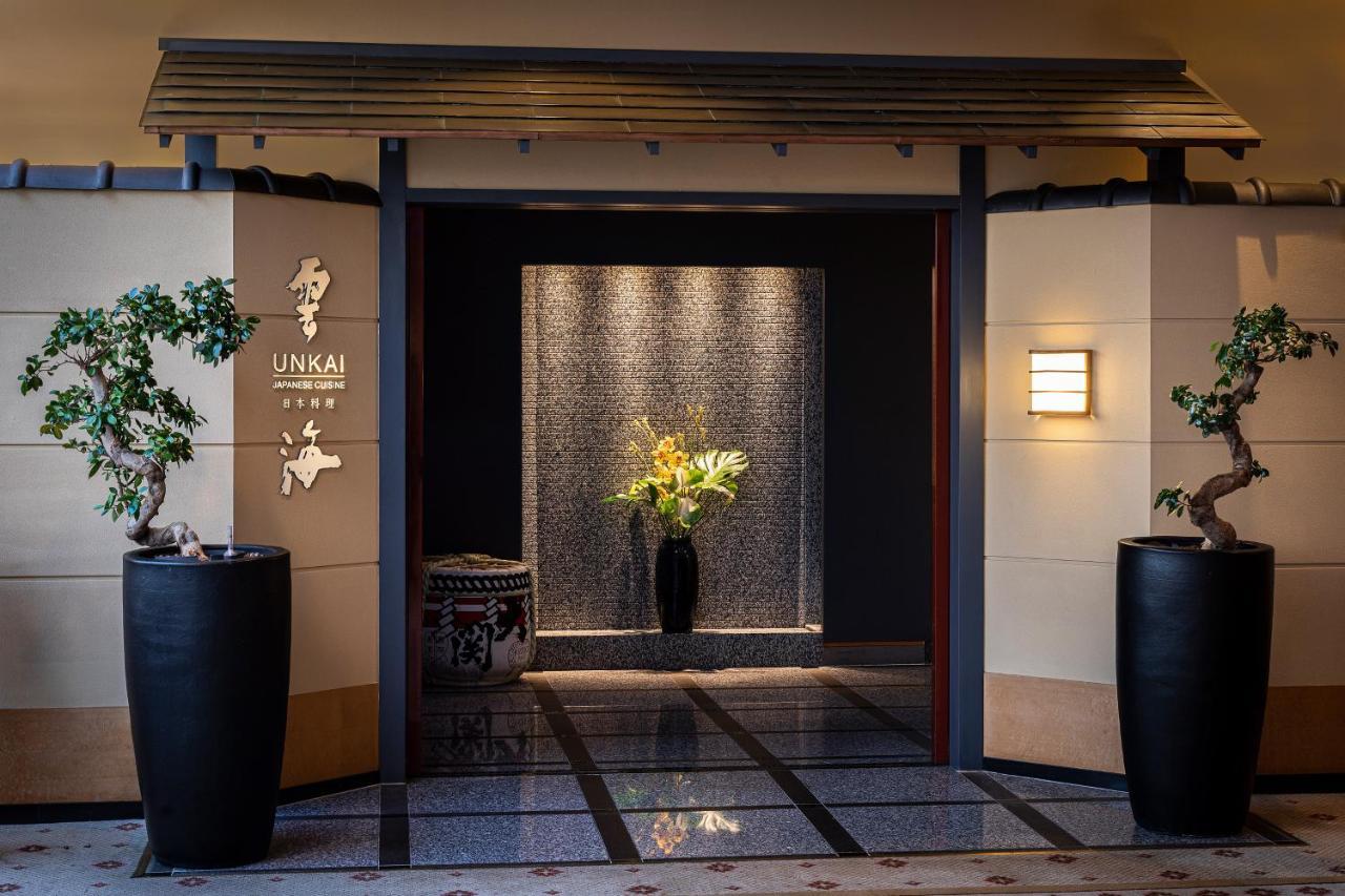 Grand Hotel Wien Bagian luar foto Entrance of the restaurant